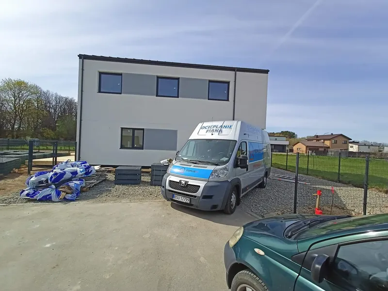 ocieplanie natryskowe poddasza pianką pur Bisztynek ocieplanie poddasza pianą Bisztynek