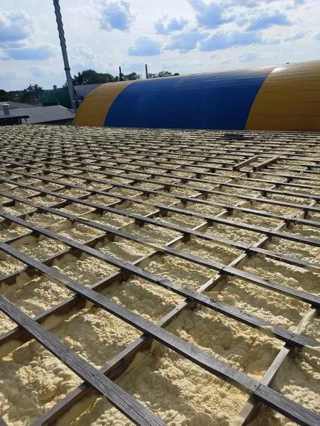 izolacja natryskowa pianką pur poddasza Bisztynek izolacja poddasza Bisztynek