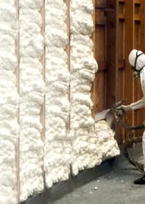 szybka-aplikacja-izolacji-pianki-pur-ocieplanie-izolacja-natryskowa-piana-poliuretanowa-pur